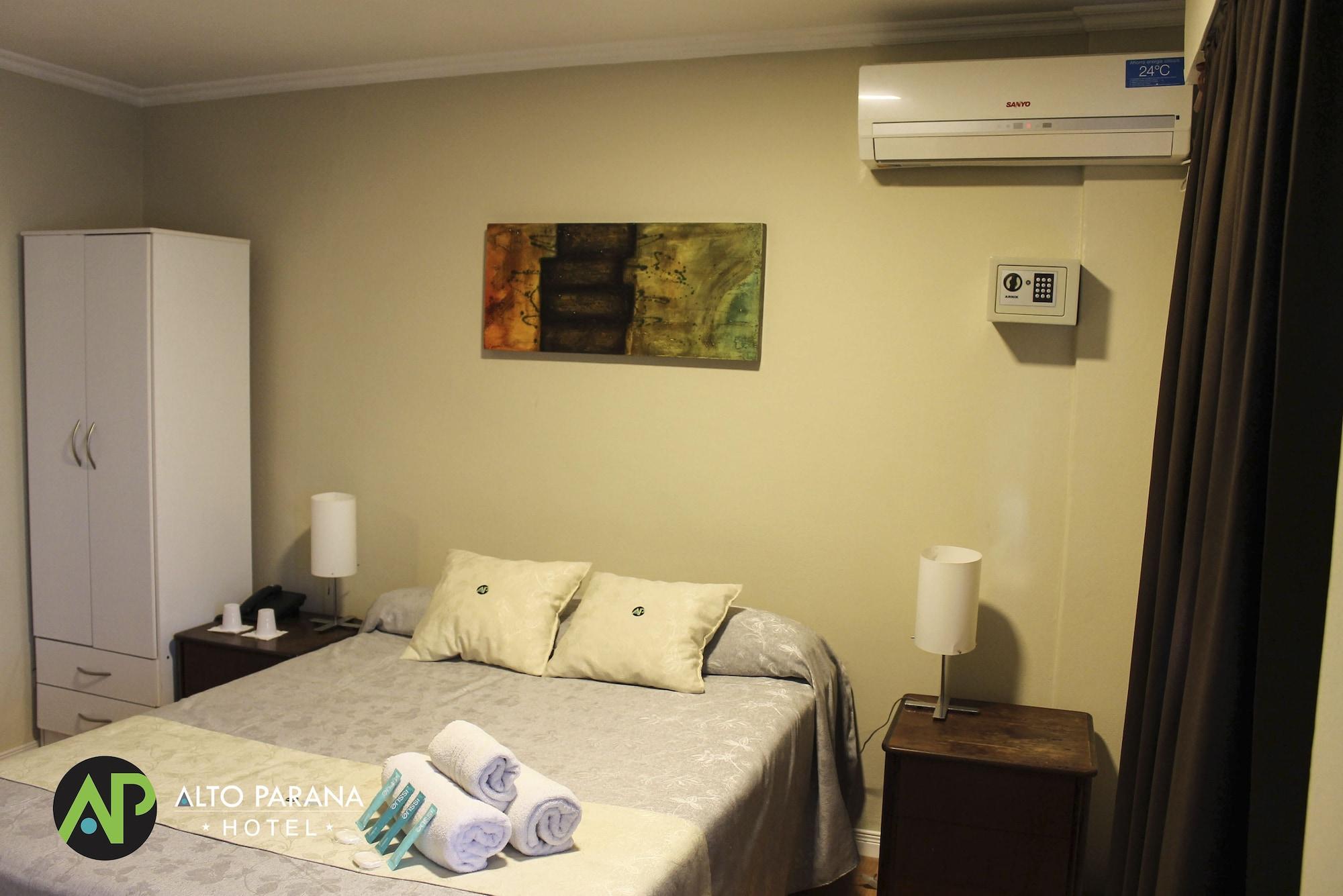 Hotel Alto Parana Cordoba Exterior photo